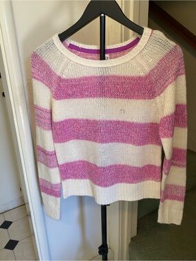 NWT Aeropostale women’s sweater. Size L. Pink mix.